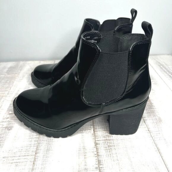 Halston Vegan Leather Heeled Platform Chelsea Boots - Size 8 - Picture 5 of 11